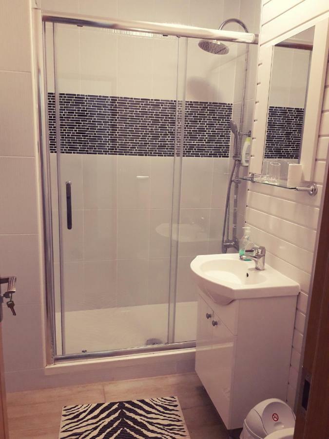 Iasi City Break Rooms المظهر الخارجي الصورة