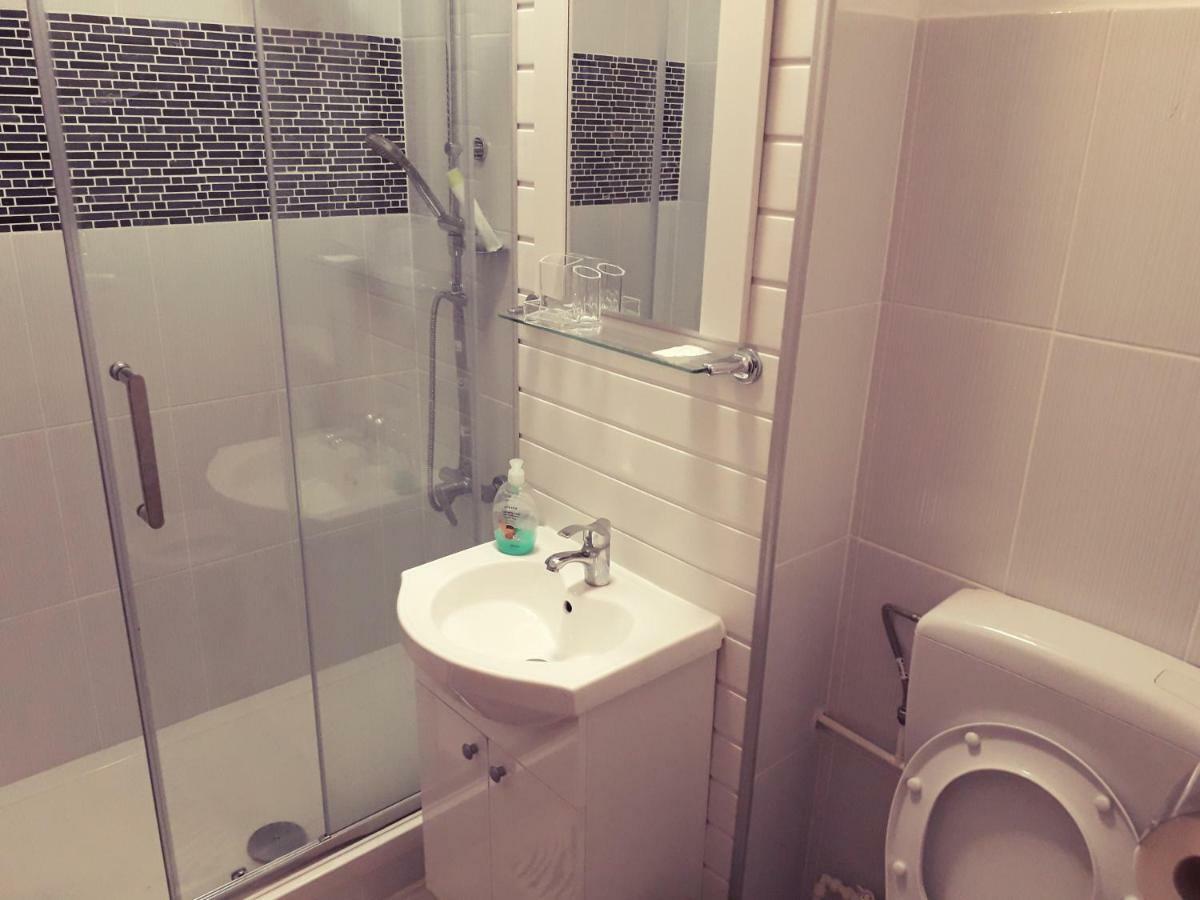 Iasi City Break Rooms المظهر الخارجي الصورة